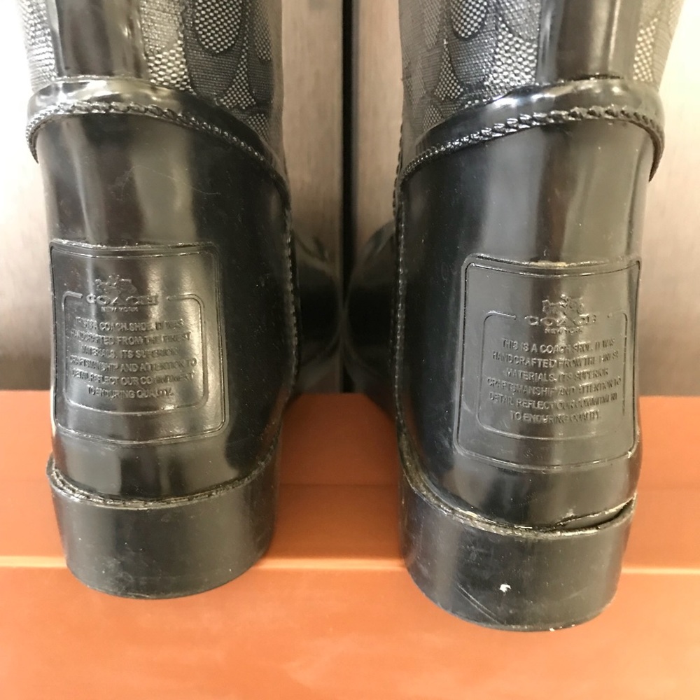 COACH Tie-Up Rain Boots in Size 6-Black - Picture 4 of 6